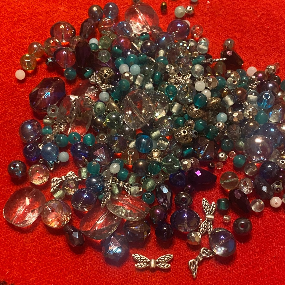 Lot of blues, aquas, and clear beads & silver metal angel wings dragon flies etc - Picture 2 of 11